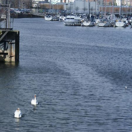 Coastal City Rooms - Waterfront Swansea Bagian luar foto
