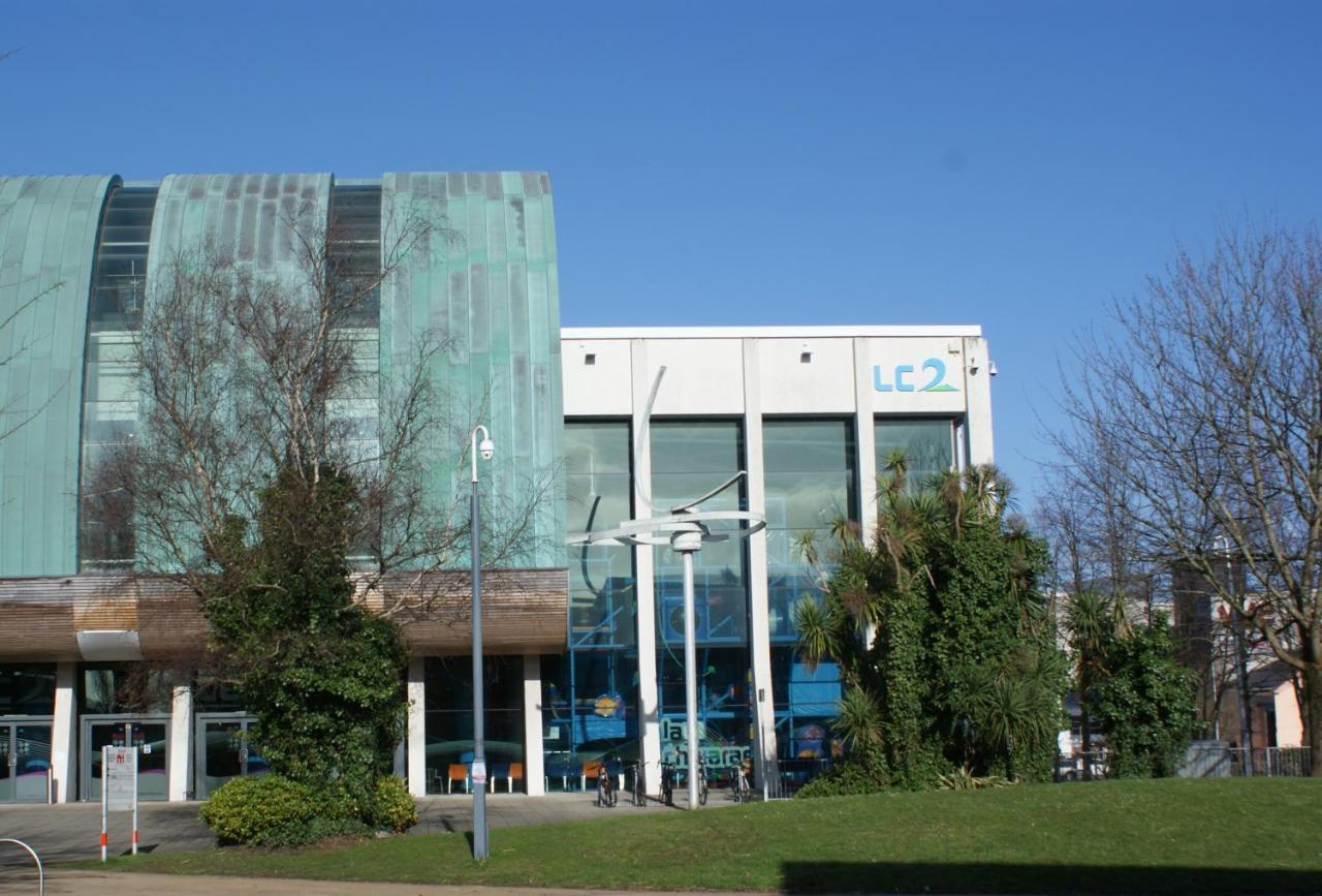 Coastal City Rooms - Waterfront Swansea Bagian luar foto