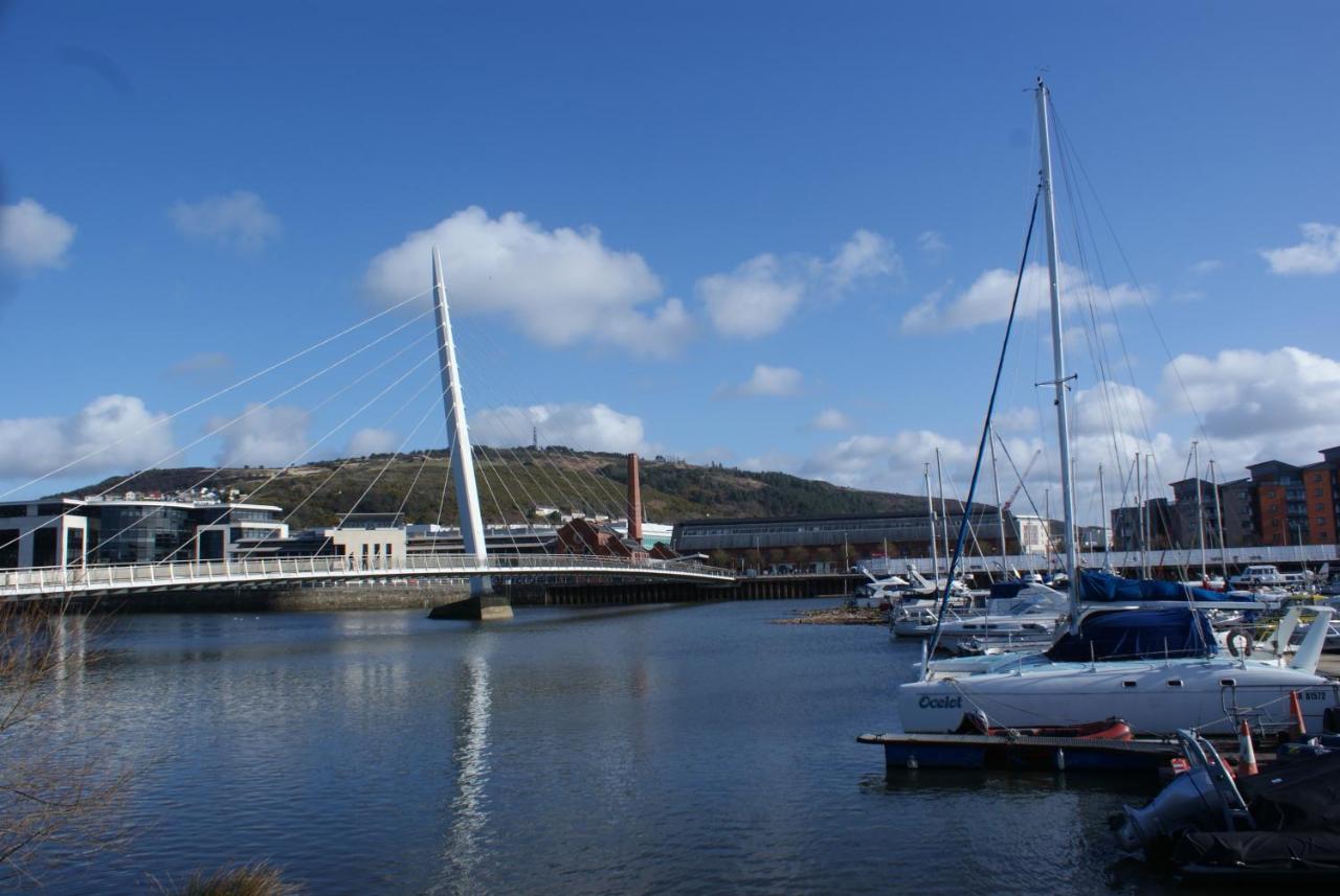 Coastal City Rooms - Waterfront Swansea Bagian luar foto