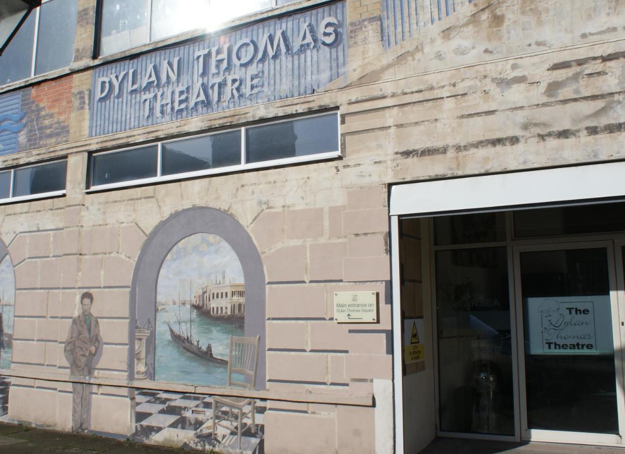 Coastal City Rooms - Waterfront Swansea Bagian luar foto