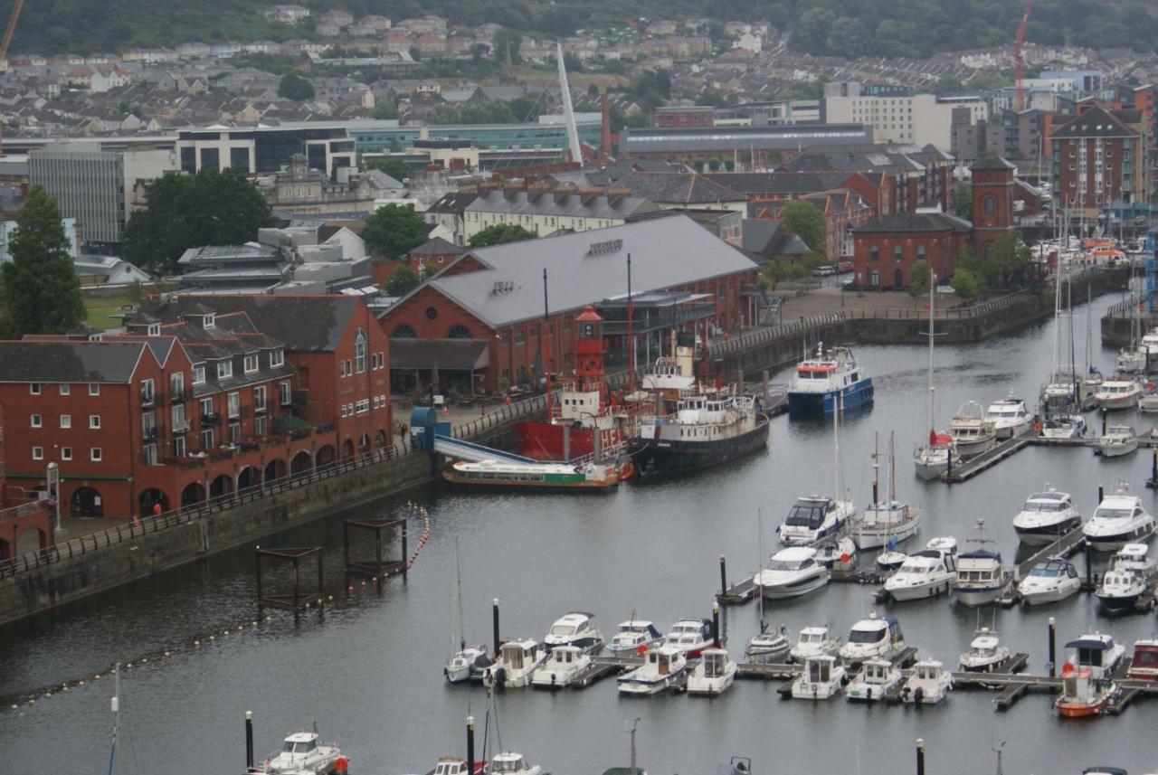 Coastal City Rooms - Waterfront Swansea Bagian luar foto